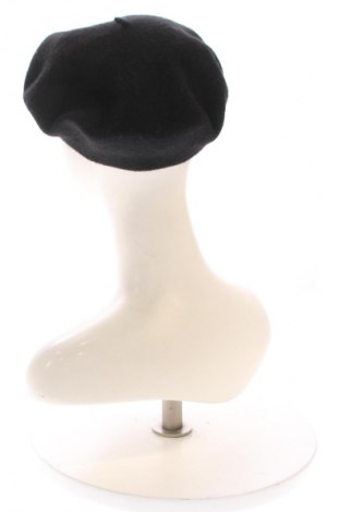 Hut United Colors Of Benetton, Farbe Schwarz, Preis 27,80 €