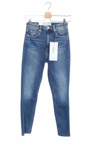Дамски дънки Calvin Klein Jeans, Размер M, Цвят Син, 91% памук, 5% полиестер, 4% еластан, Цена 156,87 лв.