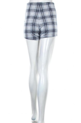 Γυναικείο κοντό παντελόνι Bershka, Μέγεθος M, Χρώμα Μπλέ, 70% πολυεστέρας, 29% βισκόζη, 1% ελαστάνη, Τιμή 20,10 €