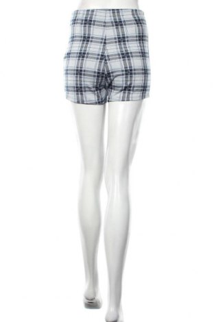 Γυναικείο κοντό παντελόνι Bershka, Μέγεθος M, Χρώμα Μπλέ, 70% πολυεστέρας, 29% βισκόζη, 1% ελαστάνη, Τιμή 6,43 €