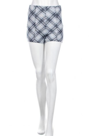 Γυναικείο κοντό παντελόνι Bershka, Μέγεθος M, Χρώμα Πολύχρωμο, 70% πολυεστέρας, 29% βισκόζη, 1% ελαστάνη, Τιμή 10,05 €