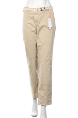 Дамски панталон S.Oliver, Размер 3XL, Цвят Бежов, Памук, Цена 77,35 лв.