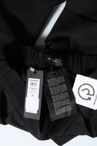 Γυναικείο παντελόνι Vero Moda, Μέγεθος XS, Χρώμα Μαύρο, 63% πολυεστέρας, 33% βισκόζη, 4% ελαστάνη, Τιμή 10,67 €