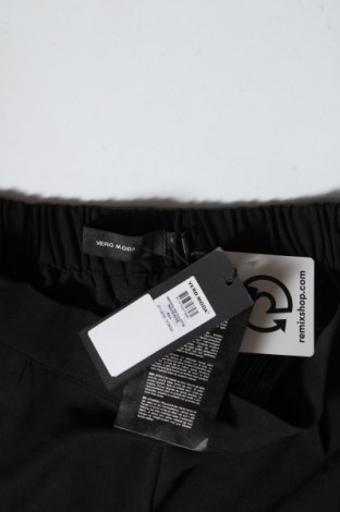 Γυναικείο παντελόνι Vero Moda, Μέγεθος S, Χρώμα Μαύρο, 63% πολυεστέρας, 33% βισκόζη, 4% ελαστάνη, Τιμή 10,67 €