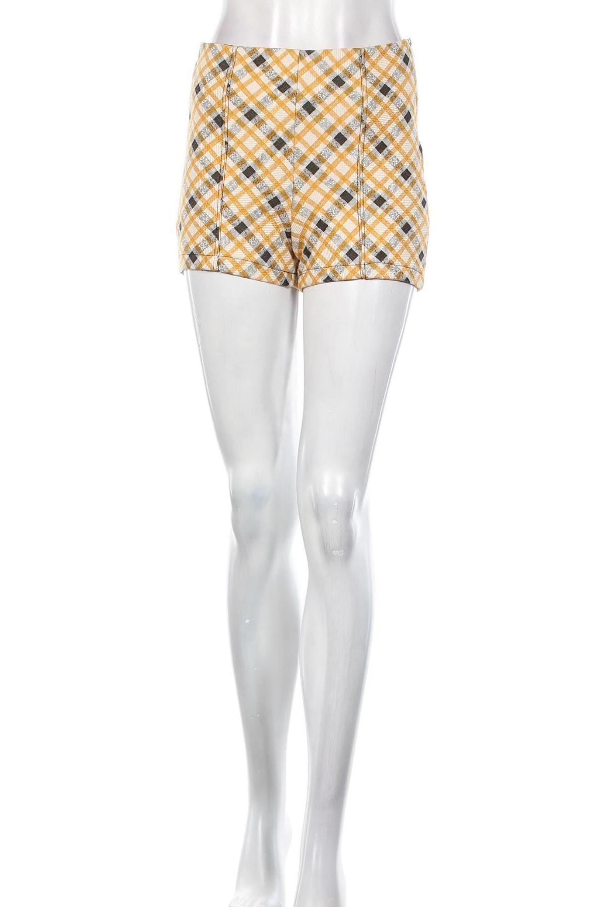 Дамски къс панталон Bershka, Размер M, Цвят Многоцветен, Цена 23,40 лв.