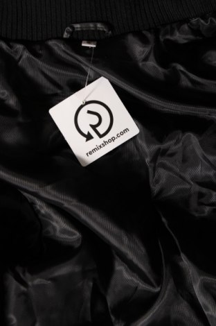 Dámska bunda , Veľkosť S, Farba Čierna, Cena  37,11 €