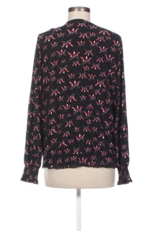 Γυναικεία μπλούζα Ivana Helsinki, Μέγεθος M, Χρώμα Πολύχρωμο, Τιμή 2,34 €