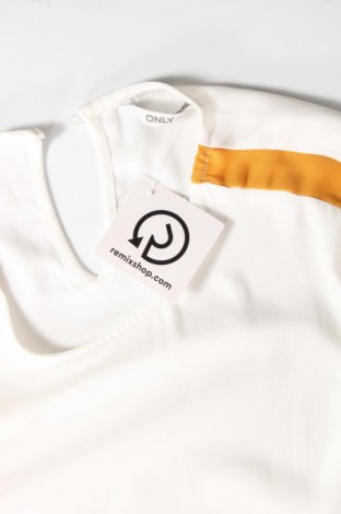 Γυναικεία μπλούζα ONLY, Μέγεθος S, Χρώμα Λευκό, Τιμή 4,97 €