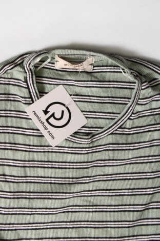 Γυναικεία μπλούζα Pull&Bear, Μέγεθος M, Χρώμα Πράσινο, Τιμή 3,17 €