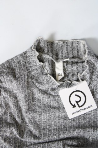 Damen Shirt Q/S by S.Oliver, Größe M, Farbe Grau, Preis € 2,34