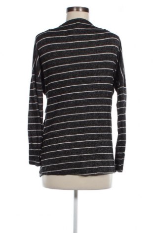 Γυναικεία μπλούζα Reborn J, Μέγεθος S, Χρώμα Πολύχρωμο, Τιμή 2,08 €