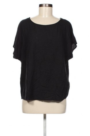 Damen Shirt Saint Tropez, Größe M, Farbe Schwarz, Preis 11,13 €
