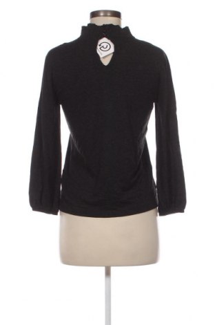 Γυναικεία μπλούζα Sfera, Μέγεθος M, Χρώμα Γκρί, Τιμή 2,35 €