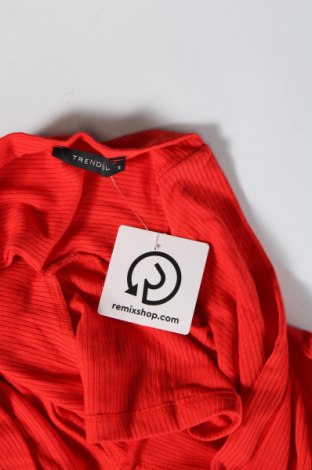 Bluză de femei Trendyol, Mărime S, Culoare Roșu, Preț 15,00 Lei