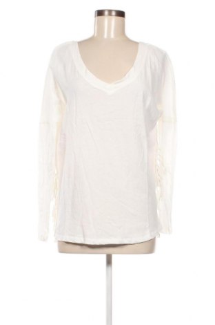 Дамска блуза Trueprodigy, Размер M, Цвят Бял, Цена 34,50 лв.