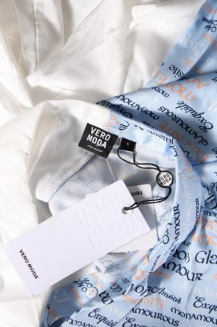 Γυναικεία μπλούζα Vero Moda, Μέγεθος S, Χρώμα Πολύχρωμο, Τιμή 6,60 €