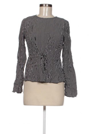 Дамска блуза Zara Trafaluc, Размер M, Цвят Черен, Цена 9,80 лв.