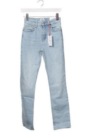 Dámske džínsy  BDG, Veľkosť XS, Farba Modrá, Cena  7,62 €