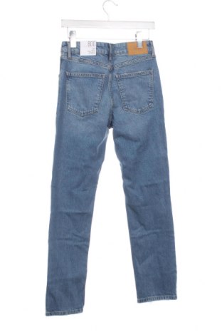 Dámske džínsy  BDG, Veľkosť M, Farba Modrá, Cena  7,62 €