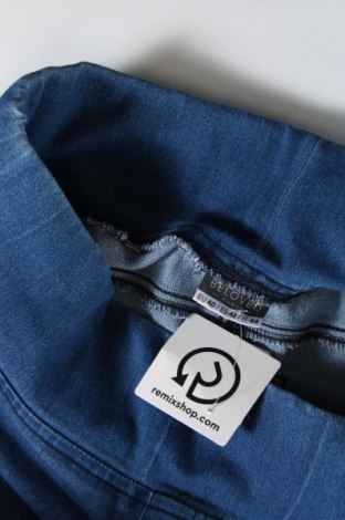 Damen Jeans Beloved, Größe M, Farbe Blau, Preis € 3,03