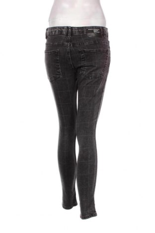 Damen Jeans Bershka, Größe M, Farbe Grau, Preis 2,83 €