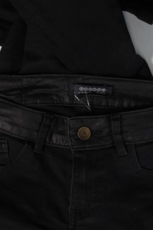 Dámske džínsy  Bonobo, Veľkosť XS, Farba Čierna, Cena  3,12 €