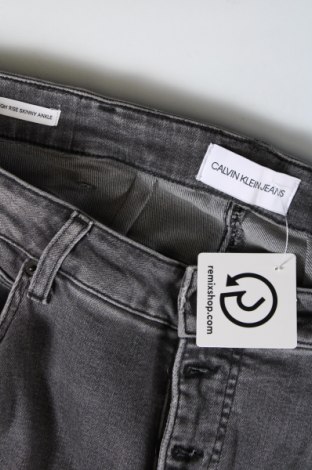 Dámske džínsy  Calvin Klein Jeans, Veľkosť XXL, Farba Sivá, Cena  31,10 €