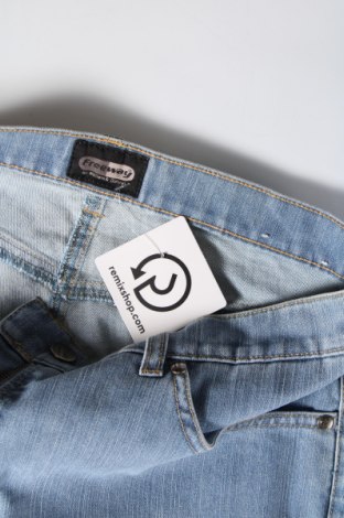 Damen Jeans Freeway, Größe M, Farbe Blau, Preis 20,18 €