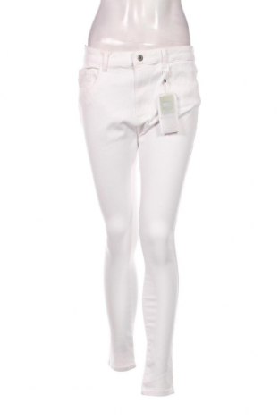 Damen Jeans ONLY Carmakoma, Größe M, Farbe Weiß, Preis € 35,05