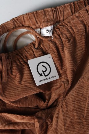 Pantaloni de velvet de femei Bpc Bonprix Collection, Mărime M, Culoare Bej, Preț 13,35 Lei