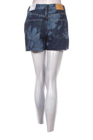 Γυναικείο κοντό παντελόνι BDG, Μέγεθος M, Χρώμα Μπλέ, Τιμή 11,50 €