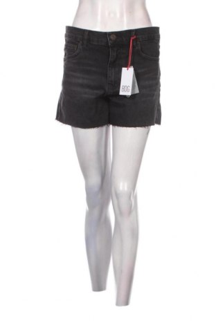 Damen Shorts BDG, Größe M, Farbe Schwarz, Preis 37,11 €