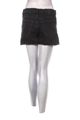 Γυναικείο κοντό παντελόνι BDG, Μέγεθος M, Χρώμα Μαύρο, Τιμή 4,82 €