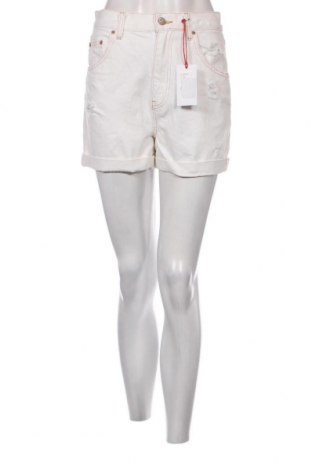 Дамски къс панталон BDG, Размер M, Цвят Бял, Цена 14,40 лв.