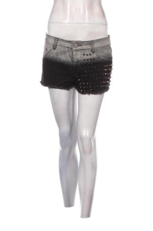 Γυναικείο κοντό παντελόνι Glamorous, Μέγεθος M, Χρώμα Πολύχρωμο, Τιμή 4,46 €