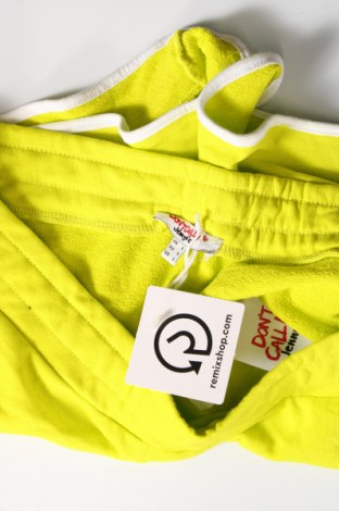 Γυναικείο κοντό παντελόνι Jennyfer, Μέγεθος L, Χρώμα Κίτρινο, Τιμή 6,23 €