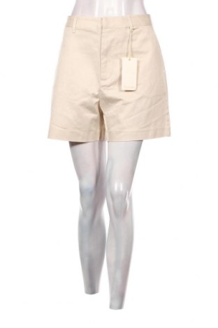 Дамски къс панталон Maison Scotch, Размер M, Цвят Бежов, Цена 136,00 лв.