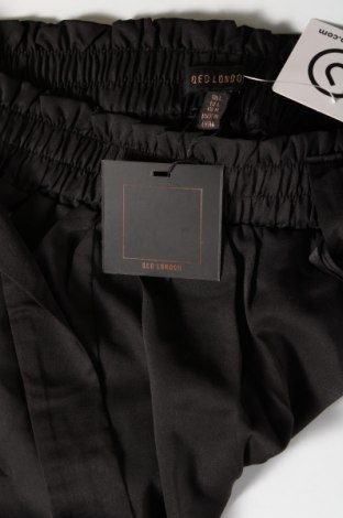 Дамски къс панталон Qed London, Размер L, Цвят Черен, Цена 10,80 лв.