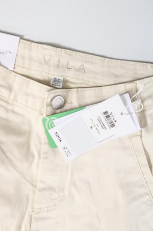 Γυναικείο κοντό παντελόνι VILA, Μέγεθος XS, Χρώμα Εκρού, Τιμή 20,62 €