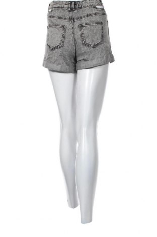 Γυναικείο κοντό παντελόνι Vero Moda, Μέγεθος S, Χρώμα Γκρί, Τιμή 20,62 €