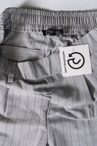 Γυναικείο παντελόνι Bershka, Μέγεθος S, Χρώμα Γκρί, Τιμή 2,51 €