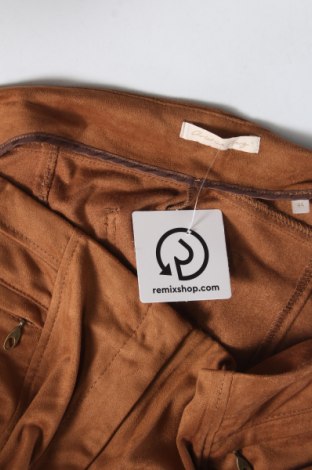 Γυναικείο παντελόνι Christian Berg, Μέγεθος XL, Χρώμα Καφέ, Τιμή 10,87 €
