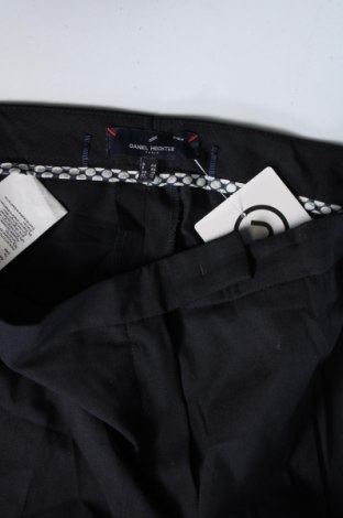 Дамски панталон Daniel Hechter, Размер XL, Цвят Син, Цена 191,00 лв.