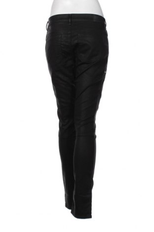 Дамски панталон Diesel, Размер M, Цвят Черен, Цена 204,23 лв.