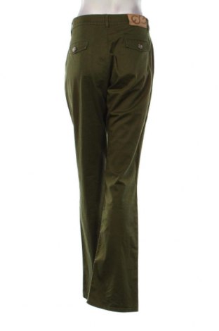 Дамски панталон Escada, Размер M, Цвят Зелен, Цена 16,87 лв.