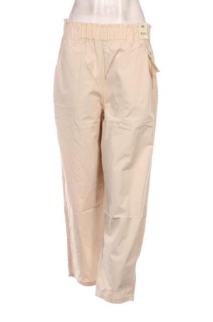 Дамски панталон Levi's, Размер M, Цвят Бежов, Цена 43,80 лв.