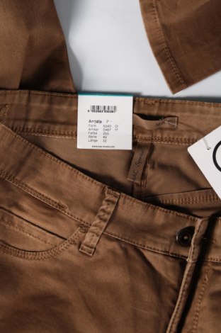 Дамски панталон Mac, Размер L, Цвят Кафяв, Цена 146,00 лв.