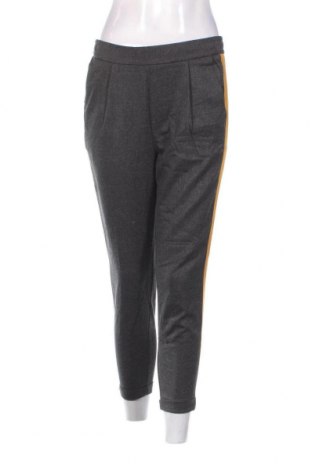 Pantaloni de femei Pull&Bear, Mărime S, Culoare Gri, Preț 12,40 Lei