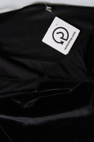 Γυναικείο αμάνικο μπλουζάκι, Μέγεθος S, Χρώμα Μαύρο, Τιμή 5,09 €