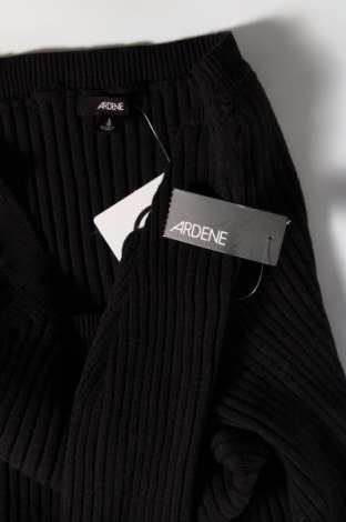 Дамски пуловер Andrea, Размер M, Цвят Черен, Цена 11,50 лв.